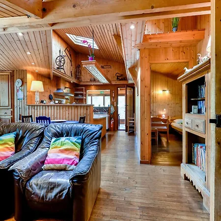 بيت للعطل Nature Retreat For Families